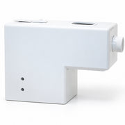白いPelamatic Robito Almond電動ナッツクラッカーの側面。