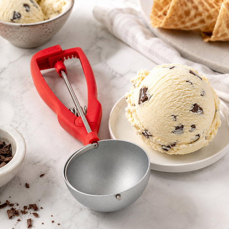 Stöckel Professional Ice Cream Scoop with Non-Stick Ceramic Coating