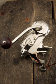 Professional Uncorking Machine CYKLOP with Table Mount & Capsule Cutter - No. 330